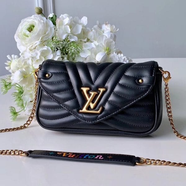 NEW WAVE CHAIN POCHETTE-M63929
