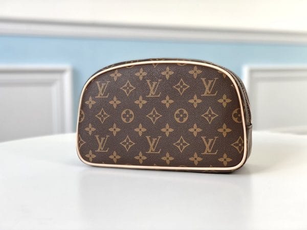 Toiletry Bag 25 M47527