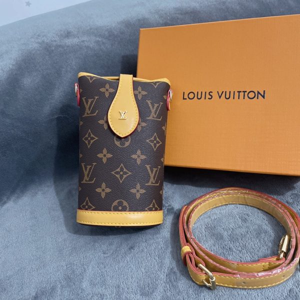 Classic Monogram Shoulder Bag K06