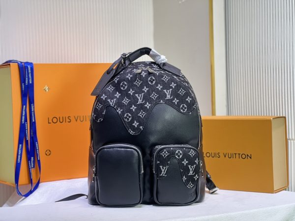 BACKPACK MULTIPOCKET M45973
