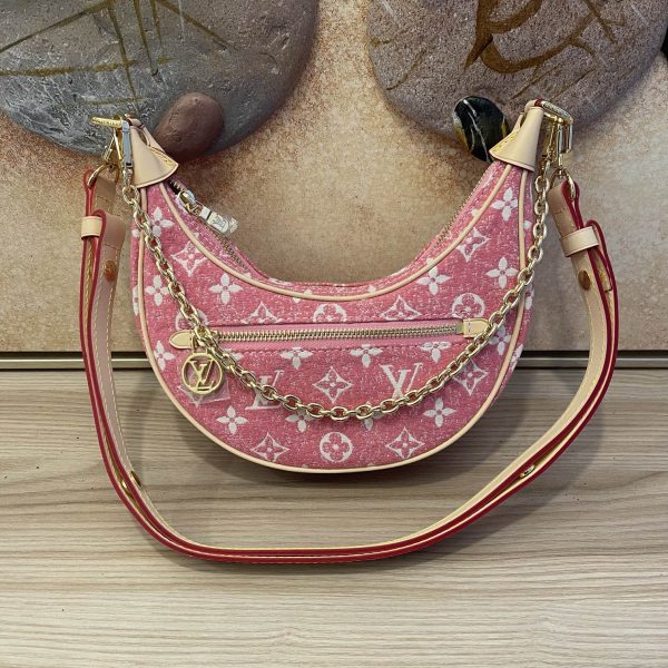 Loop baguette handbag