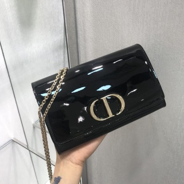 30 Montaigne Pouch