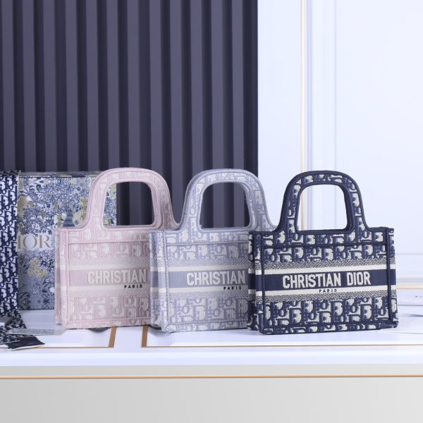 Oblique Embroidery Mini Book Tote