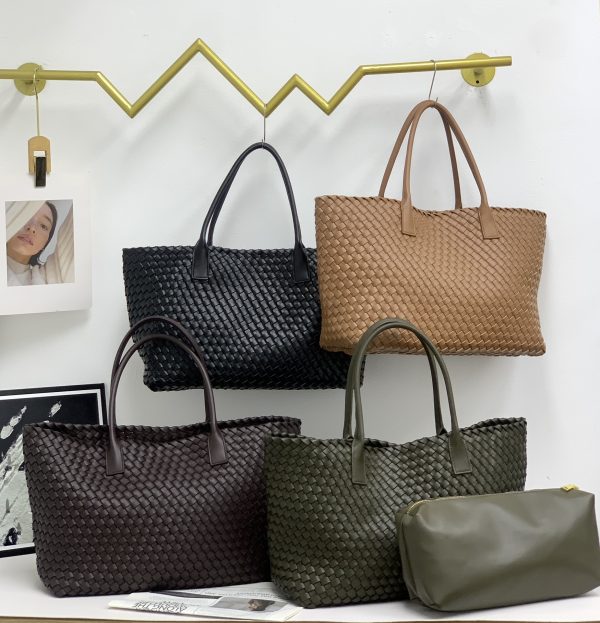 Large Cabat Large Intreccio leather tote bag