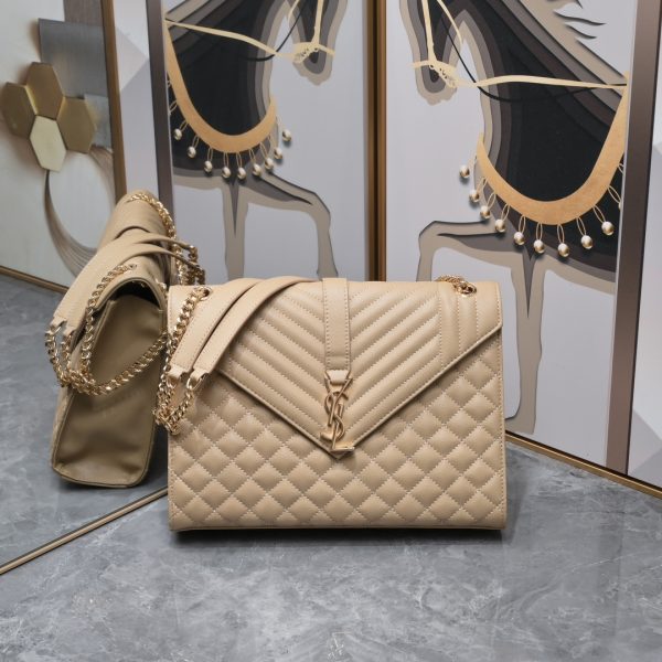 ENVELOPE LARGE IN EMBOSSED LEATHER Beige