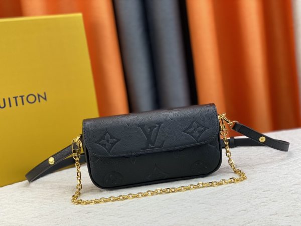 Wallet on Chain Ivy M82154
