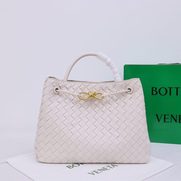 BV Medium Andiamo white
