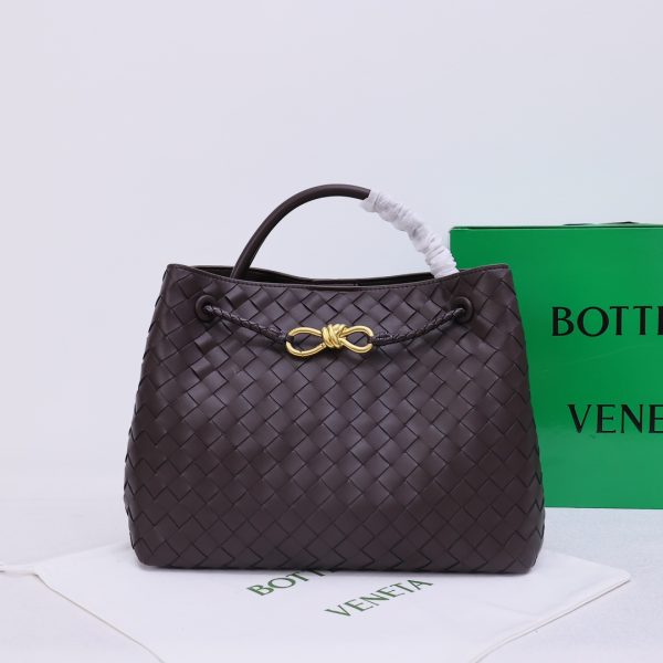 BV Medium Andiamo chocolate