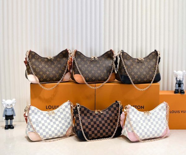 Versatile Boulogne Handbag