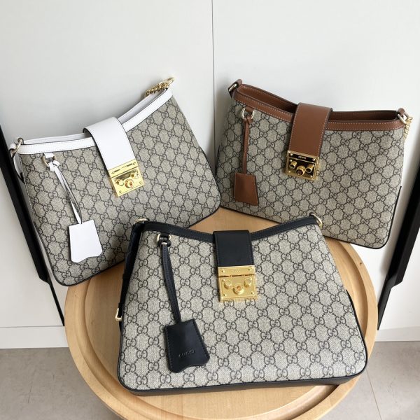 Padlock GG Medium Shoulder Bag