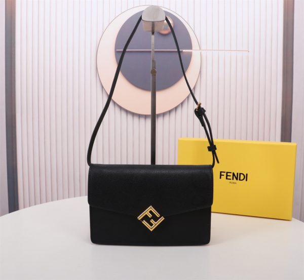 FF Diamonds Wallet On Chain black
