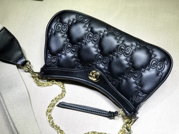 GG MATELASSÉ HANDBAG black