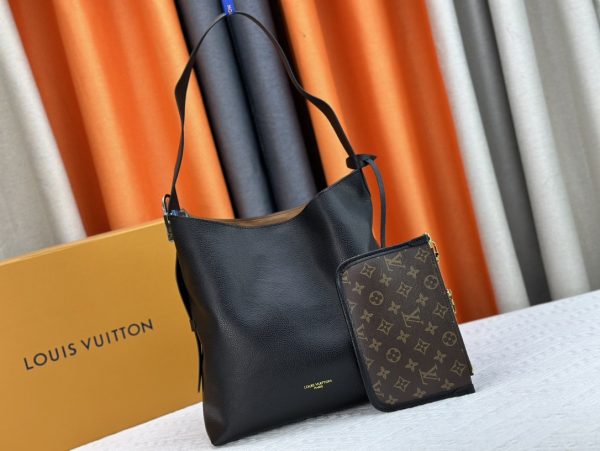 Low Key Hobo MM Handbag