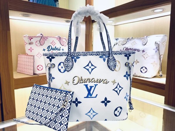 Dubai Limited Edition Neverfull MM tote