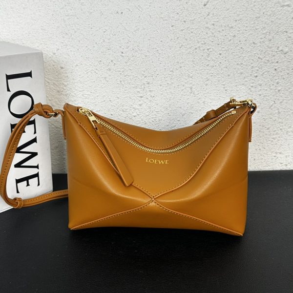 Puzzle bag brown