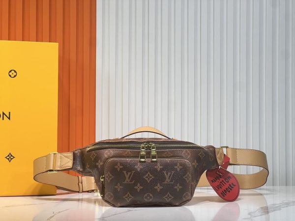 Monogram Dust canvas Rush Bumbag