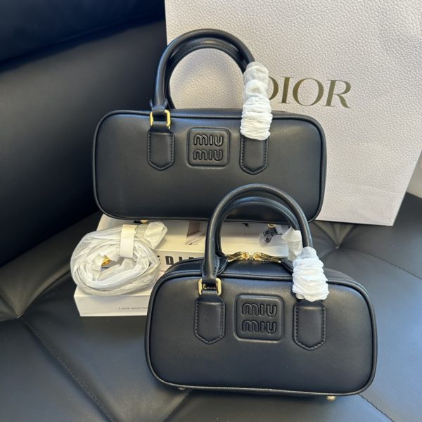 Arcadie leather bag s/m black