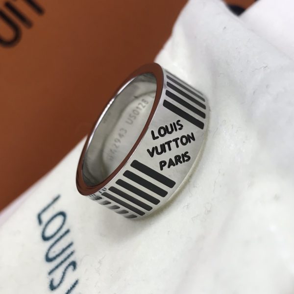 V Paris Ring