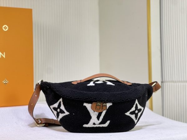 SKI Bumbag- Black/White