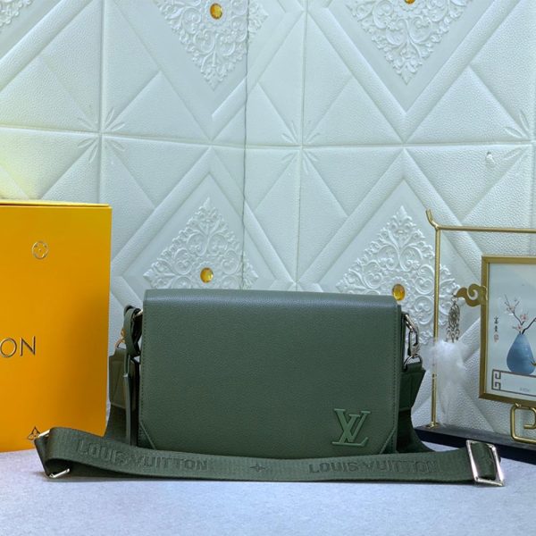 Takeoff Messenger PM green
