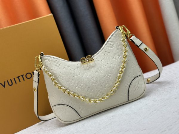 Embossed Monogram BOULOGNE M12930