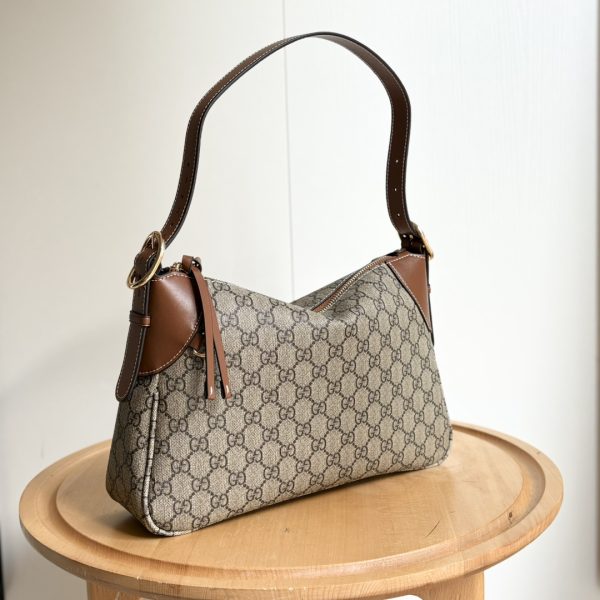 GG Emblem Large Shoulder Bag brown