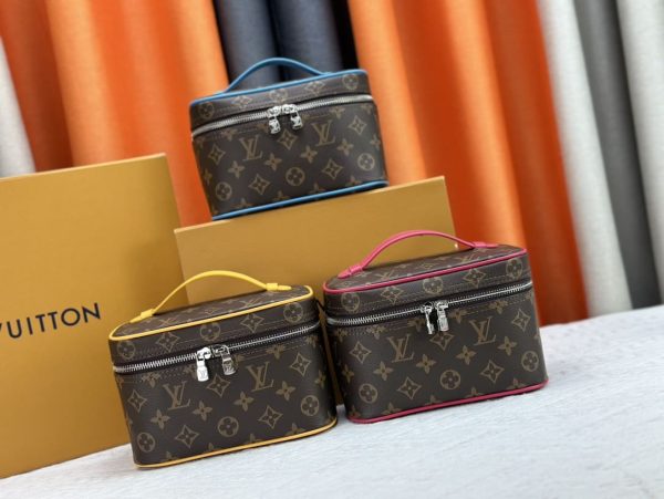 Nice Mini Vanity Case