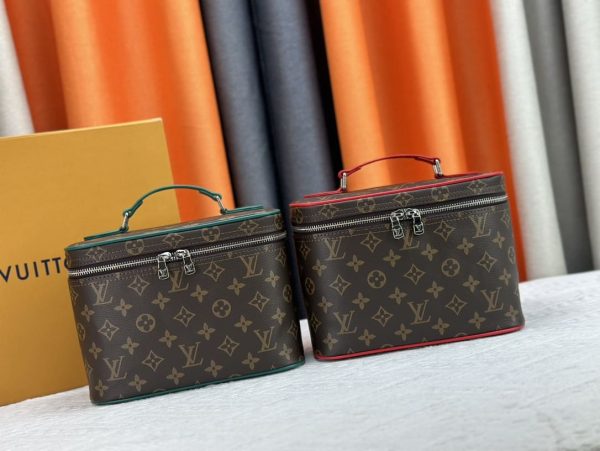 Nice BB Vanity Case