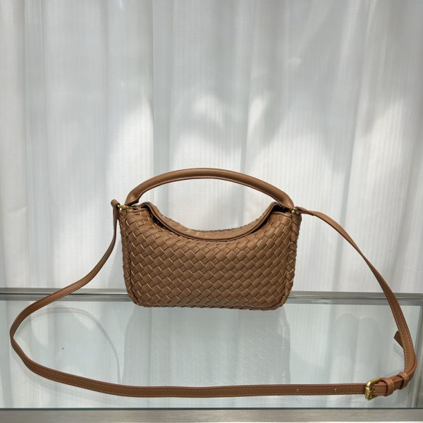 Small Cobble Top Handle brown