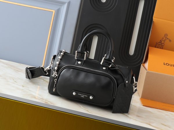 Keepall Bandoulière 25 with Outside Zipped Pocket- Black