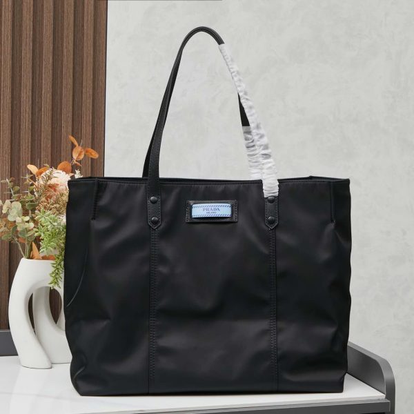 Prada Re-Nylon Tote bag