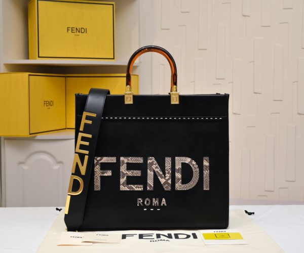 Fendi Sunshine Medium Black leather elaphe shopper bag