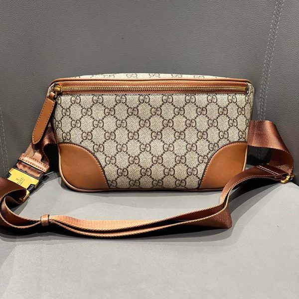 GG Emblem Medium Belt Bag