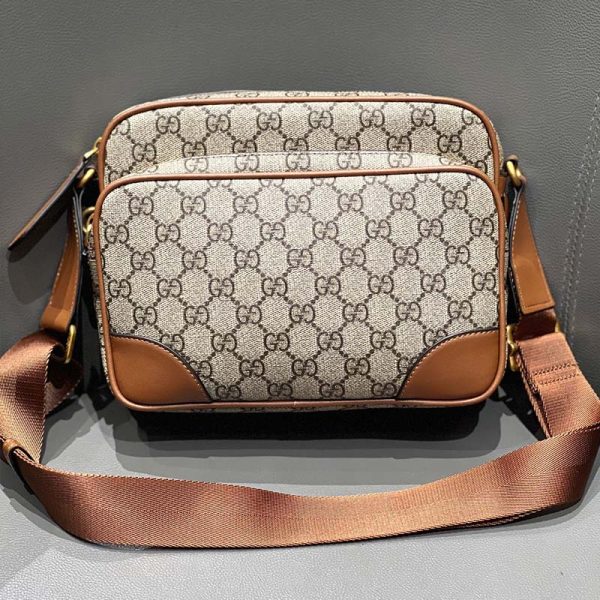 GG Emblem Medium Crossbody Bag