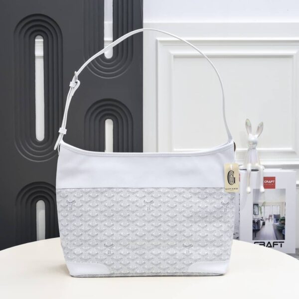 Grenadines Hobo white