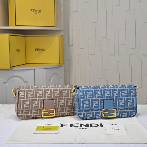 Baguette Blue/Dove gray denim-effect FF jacquard bag