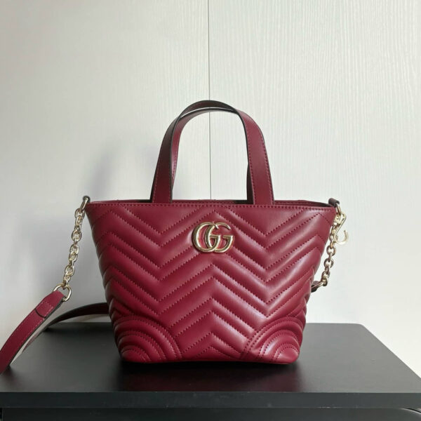 Gucci Betty small tote bag red