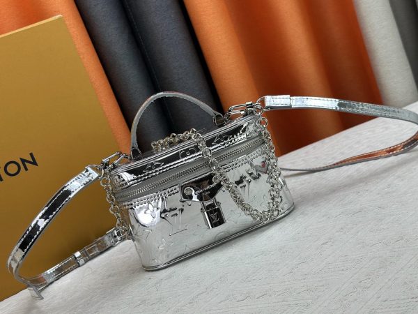 Monogram Miroir canvas Vanity Chain Pouch