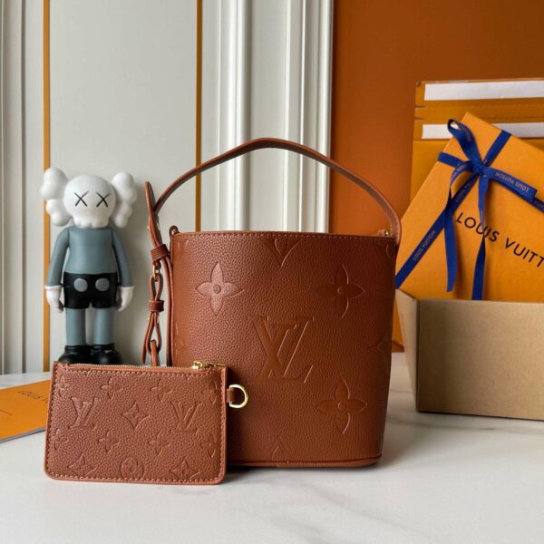 All In BB bucket bag Brown