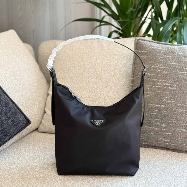 Vintage Nylon Hobo