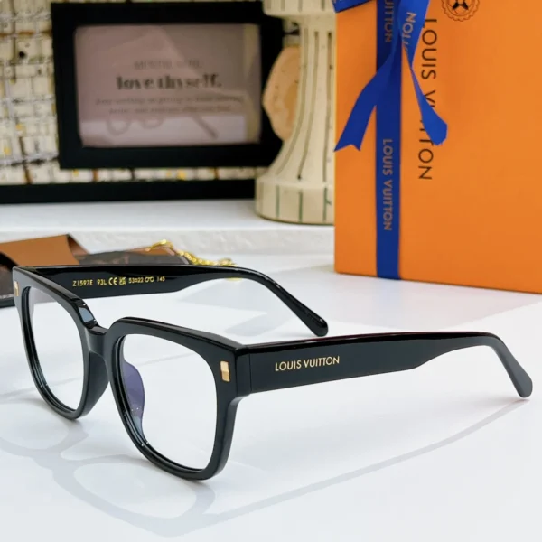 AAA-Escape Square Sunglasses with box trs