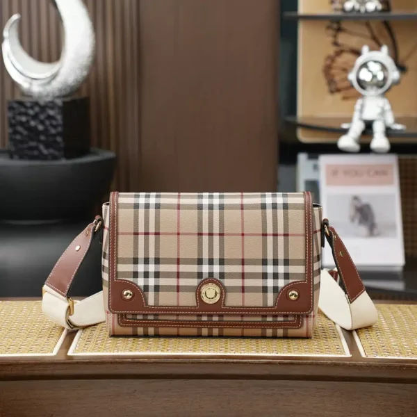 Burberry Medium Note Bag