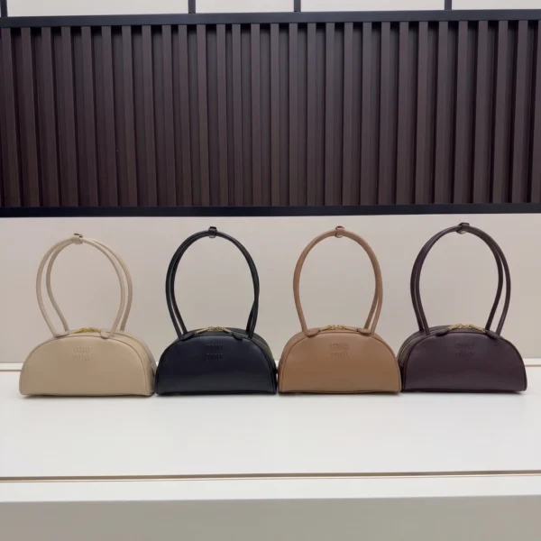 Small Beau leather bag