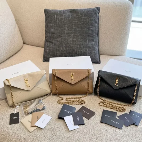 Cassandre Pouch On Chain S/M