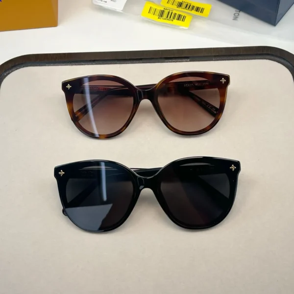 AAA-My Monogram Round Sunglasses with box