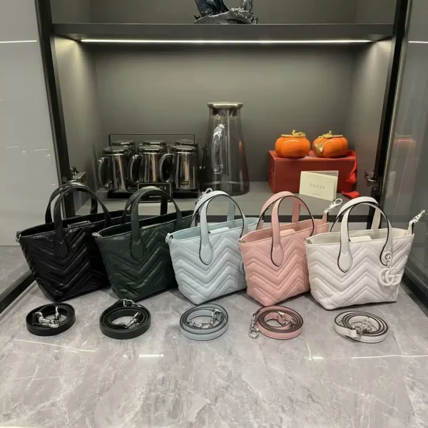 GG Marmont small tote bag