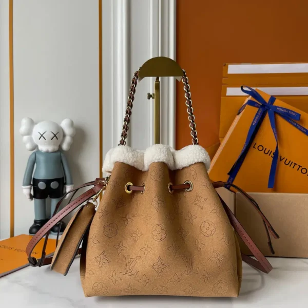 Ski edition Bella handbag