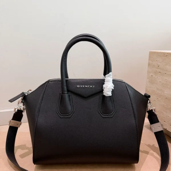 Small Antigona bag in grained leather